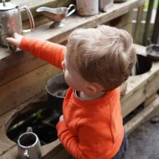 Mud kitchen play