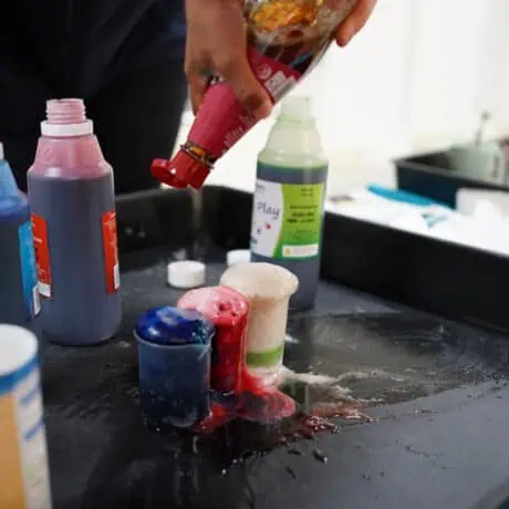 Vinger and baking soda reactions