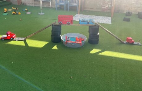 Monkey Puzzle Grange Road – Water Play (4)